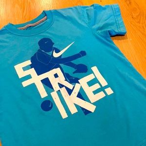 Boys NIKE size small t-shirt